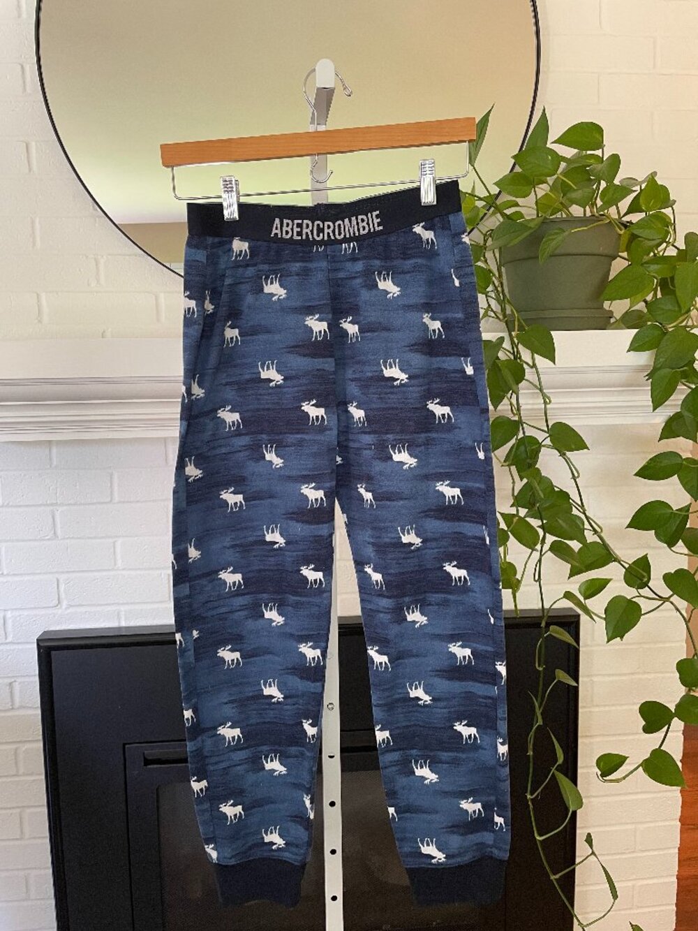 Abercrombie Kids Navy Blue Moose Print Sleep Jogger Pajama Pants Size 13/14